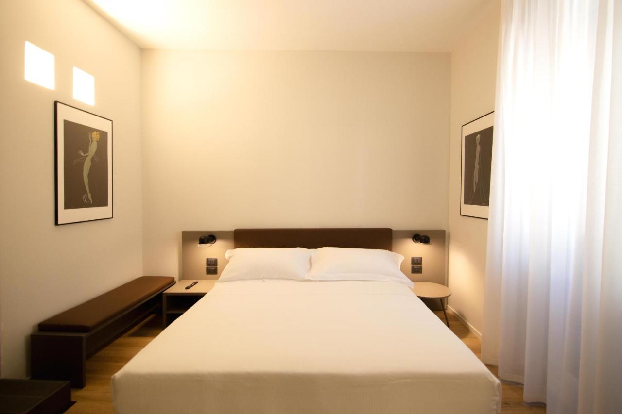 Hotel Orientale Brindisi Zimmer foto